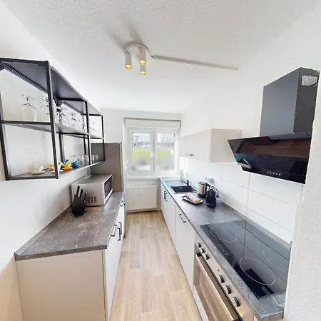 Vintage-flair Gemeinsam Geniessen, Oepnv Fusslaeufig Erreichbar, Wlan Apartment Chemnitz